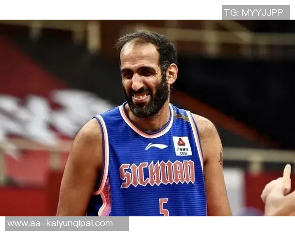 高效表现！叶戈尔杰明在比赛中6投4中斩获14分5篮板2助攻展现实力